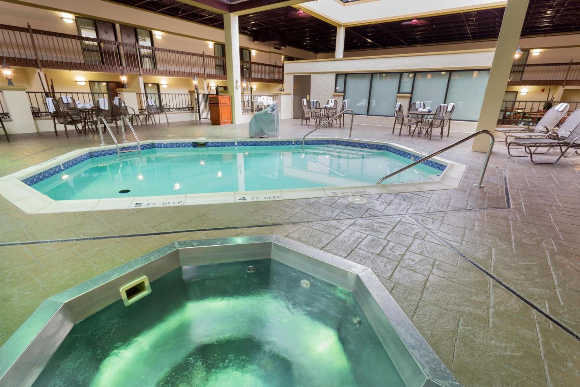 Pear Tree Inn St Louis Convention Center Σαιντ Λούις Εξωτερικό φωτογραφία